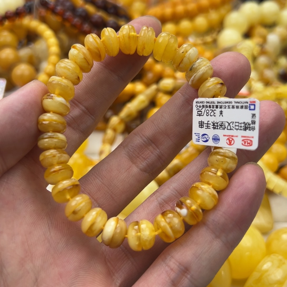 琥珀珠宝奇石未镶嵌