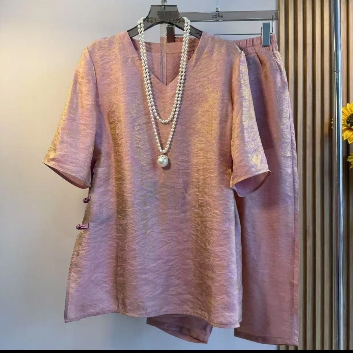 轻奢温柔国风套装女2025年夏季新款V领盘扣短袖琉璃缎小衫+九分裤