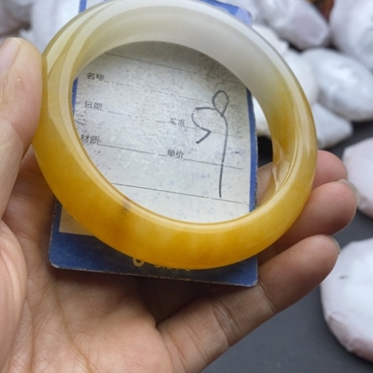 石英质玉未镶嵌手镯