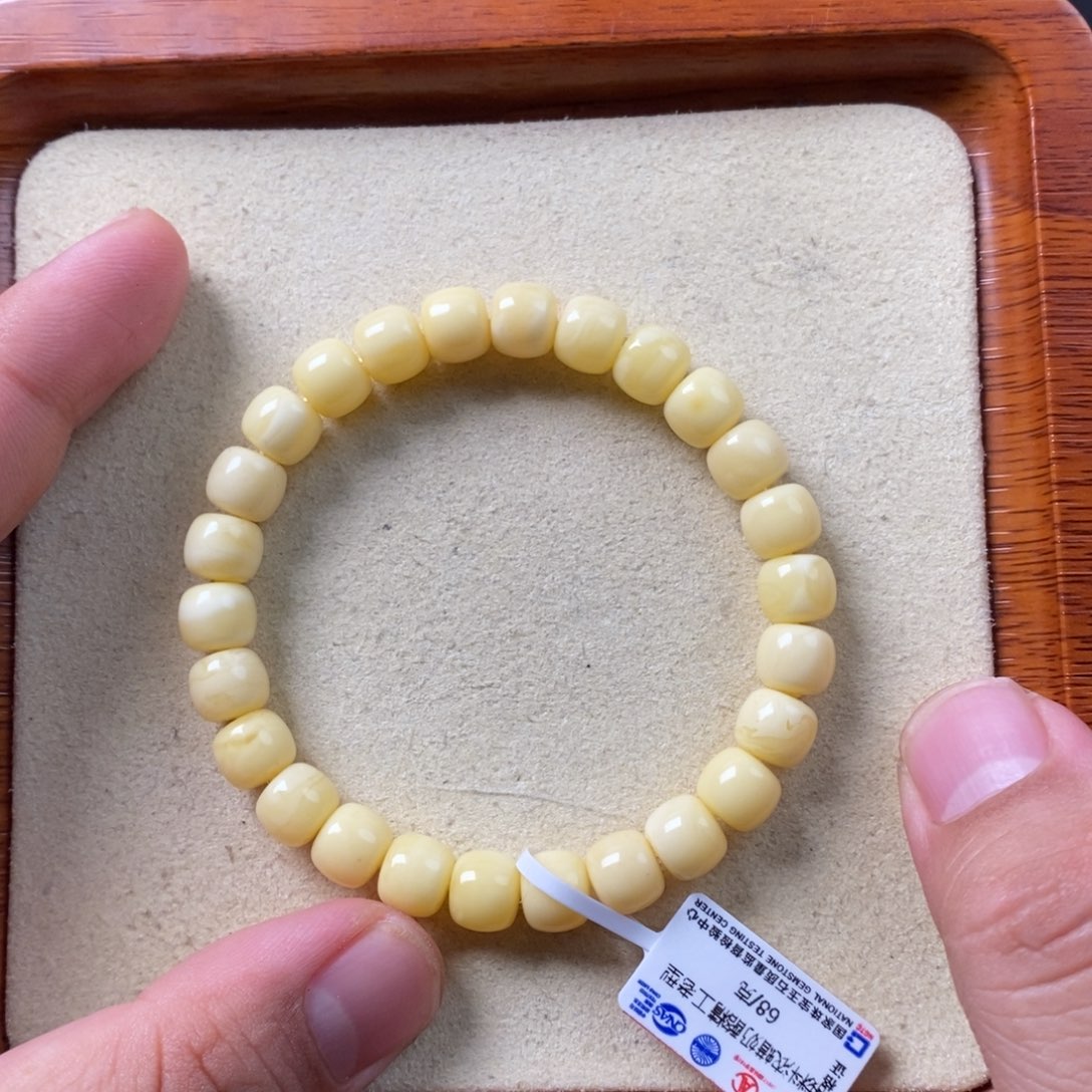 蜜蜡珠宝奇石未镶嵌