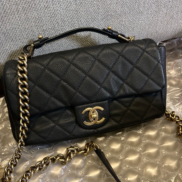 95新 Chanel/香奈儿 多多奢品/香奈儿手提邮差法棍包/98新包展