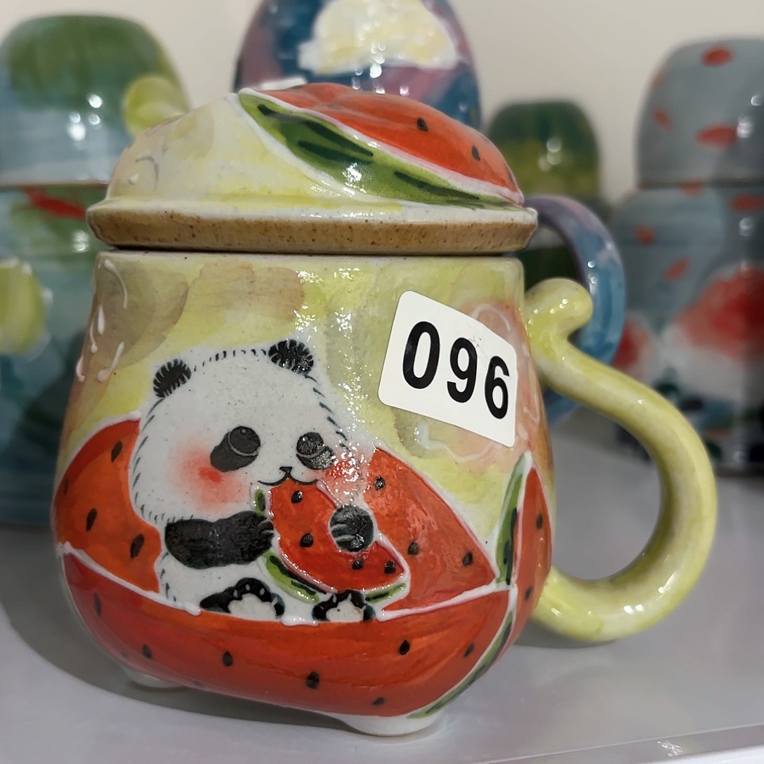 瓷片兔兔好可爱啊我