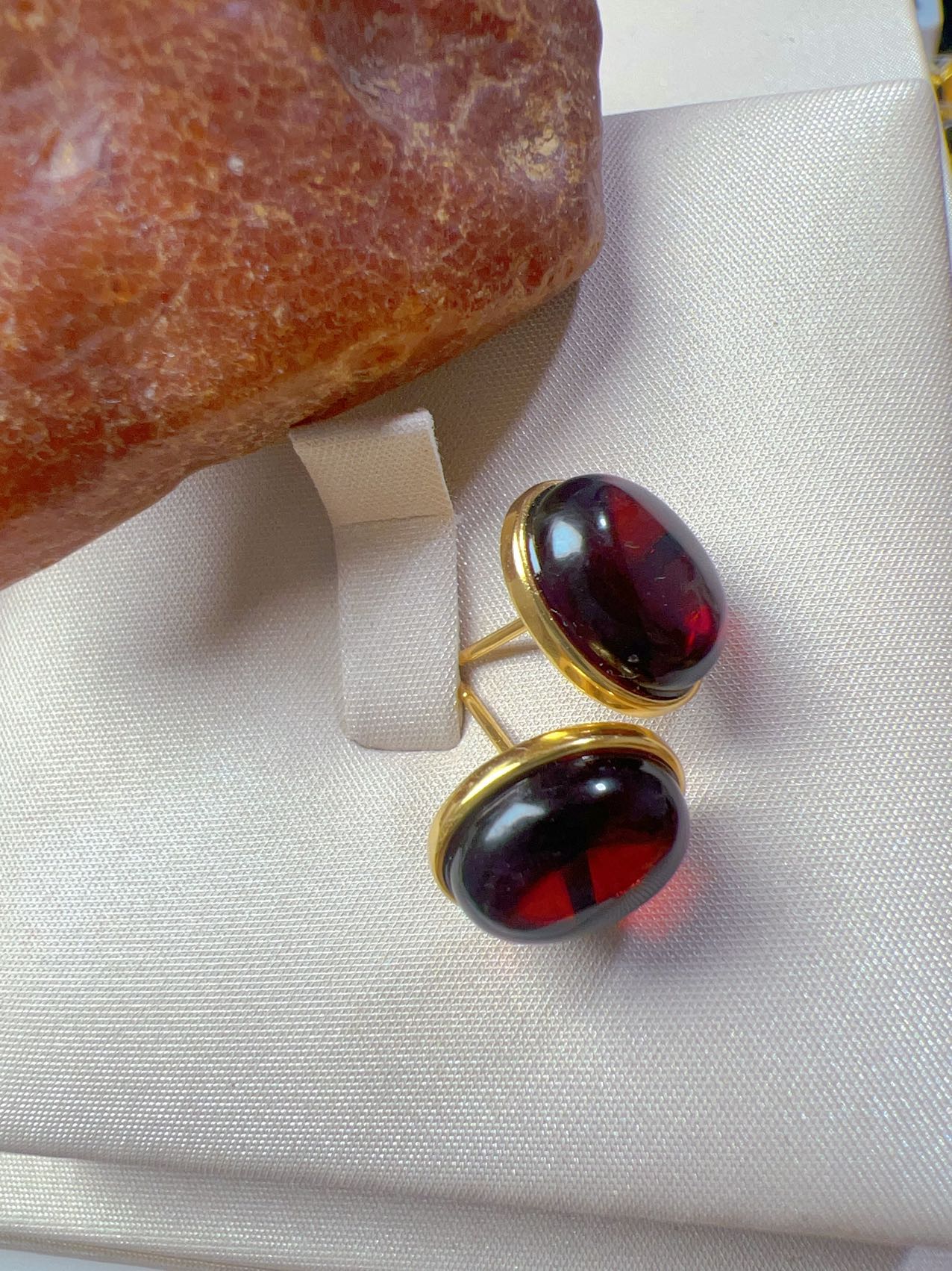 【包邮】天然琥珀耳环halka 