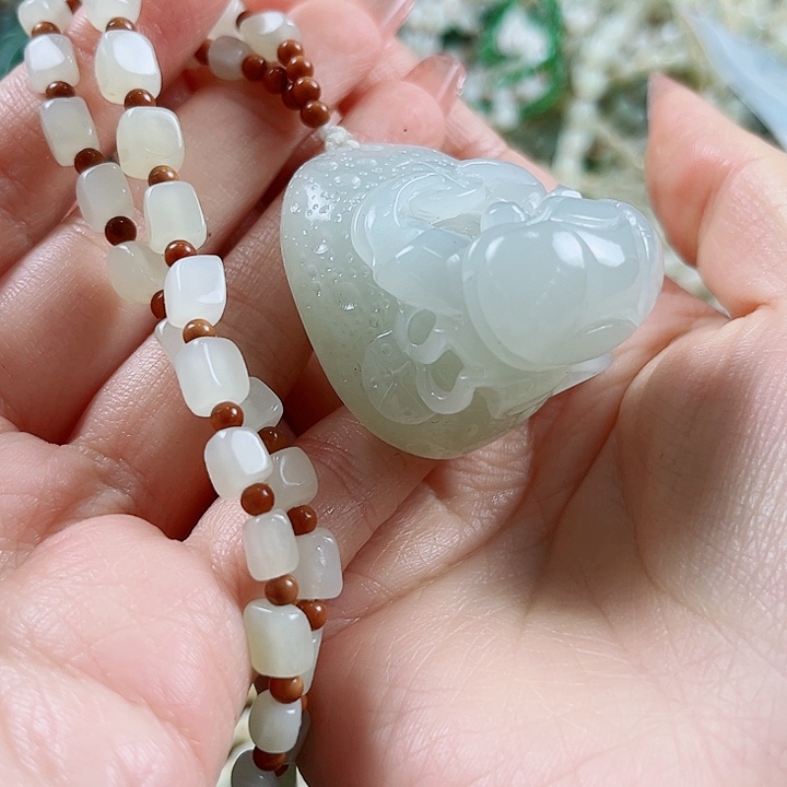 和田玉未镶嵌颈饰