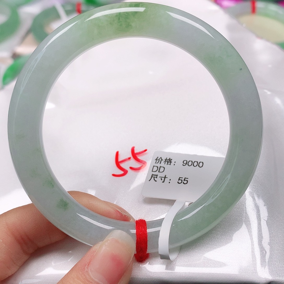 翡翠手镯（圆镯）未镶嵌天然翡翠手镯55