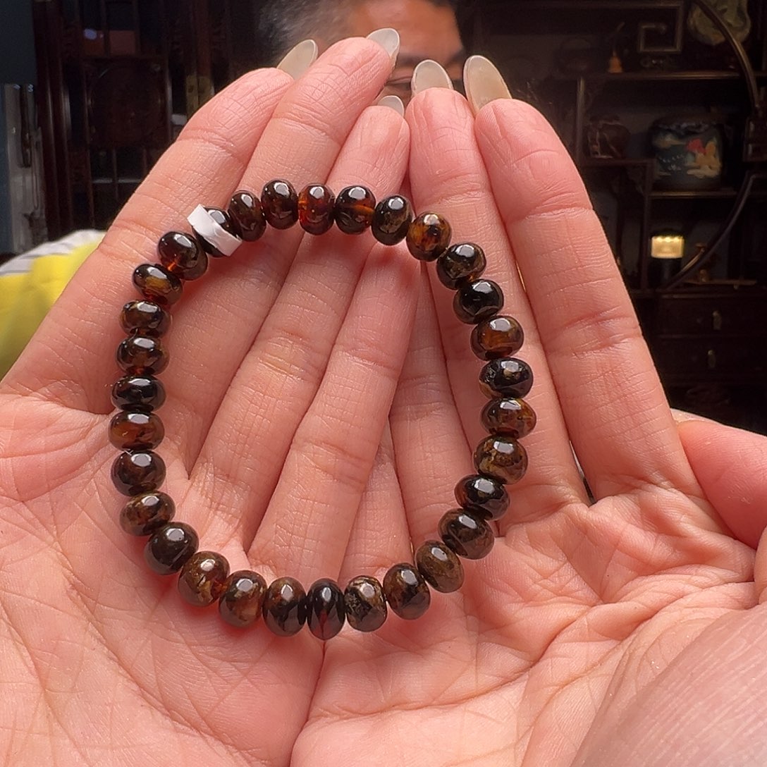 琥珀裸石未镶嵌冒****i抚顺琥珀20418-1。8mm