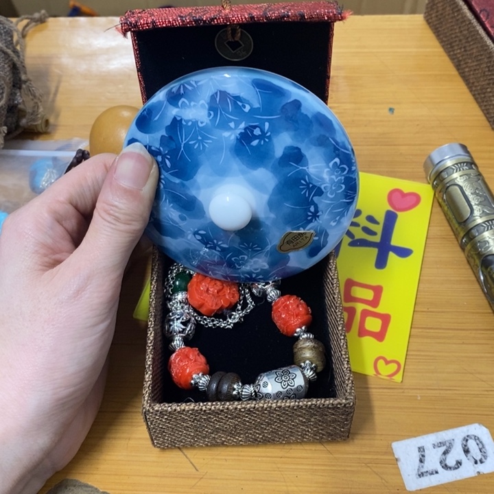 摆件中古工艺品一件