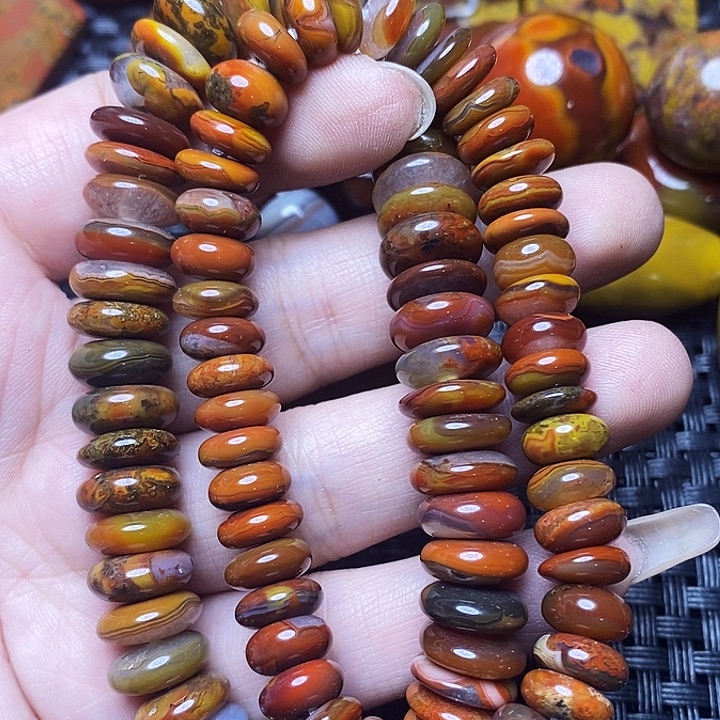 平***饰玛瑙/玉髓未镶嵌颈饰