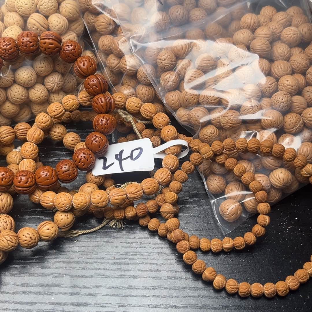 䒕***骸文玩核桃吊坠小桃核散籽批发