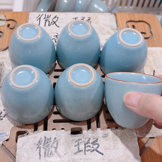 微瑕介意的勿拍，喜欢再下单，谢谢支持
