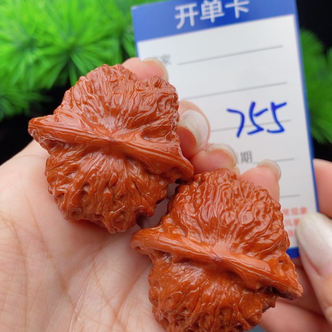 文玩核桃把件42血麒麟755