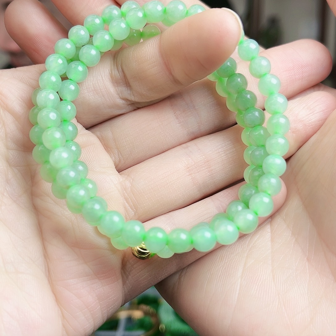 翡翠颈饰未镶嵌项链