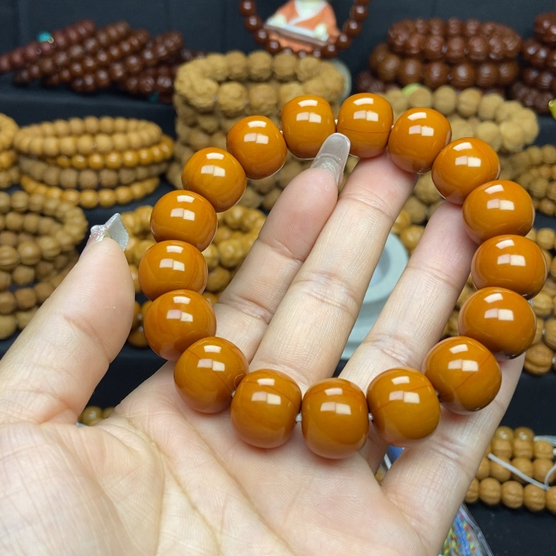 猴头核桃吊坠磊**妈老型手串