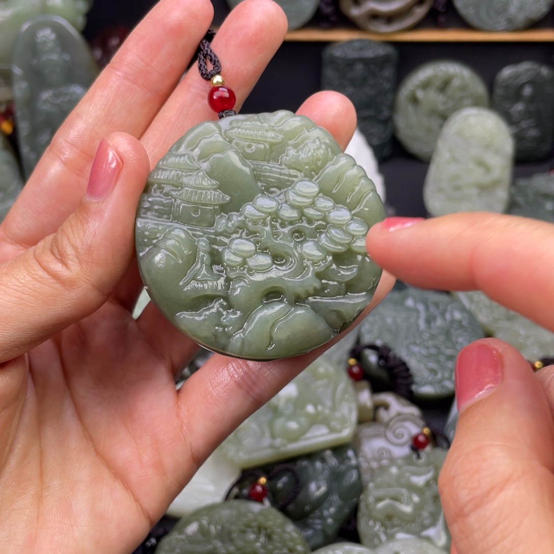 和田玉颈饰未镶嵌