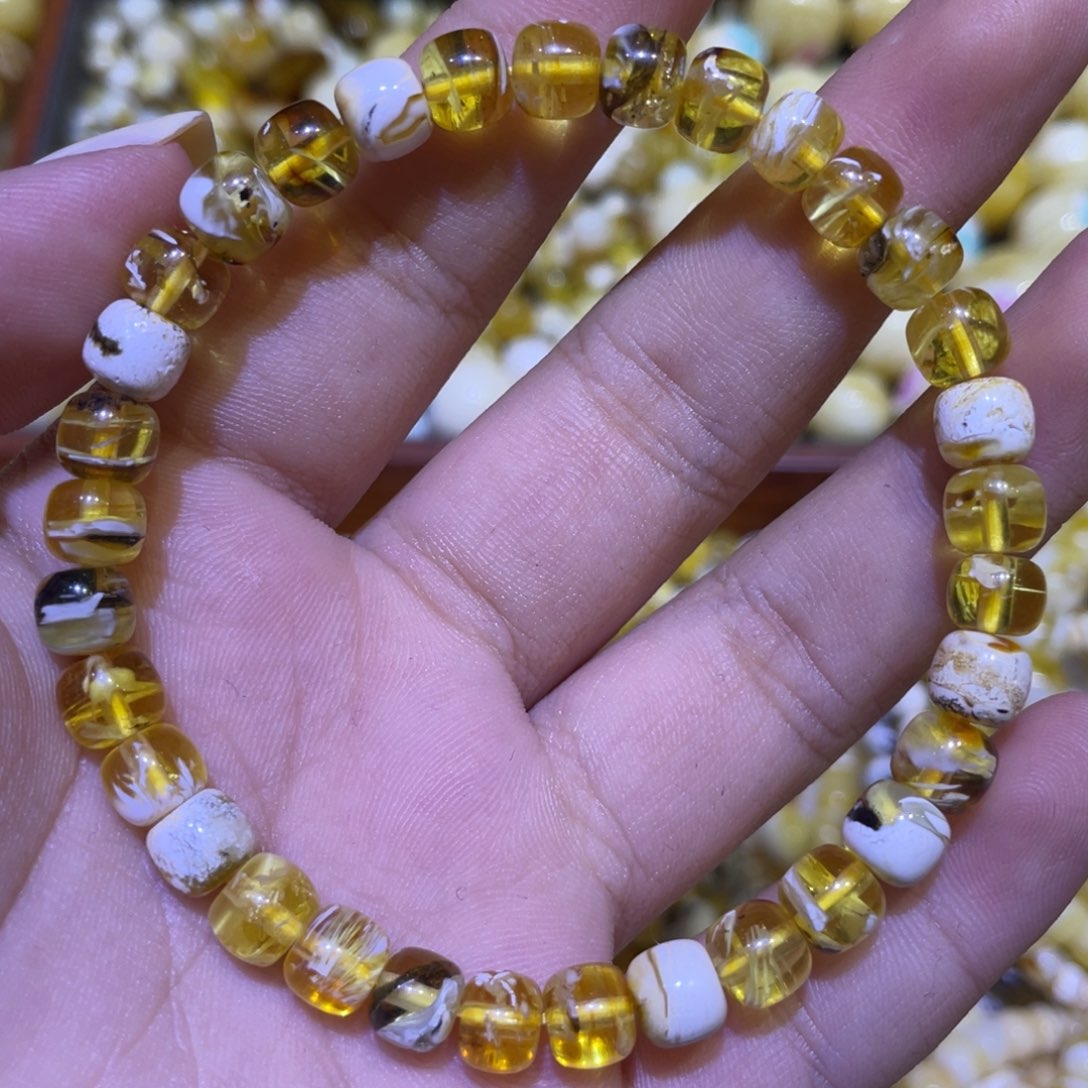 蜜蜡未镶嵌珠宝奇石6.8m