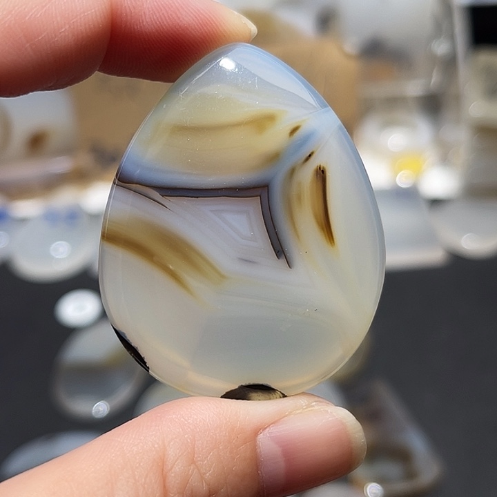 玛瑙/玉髓颈饰未镶嵌