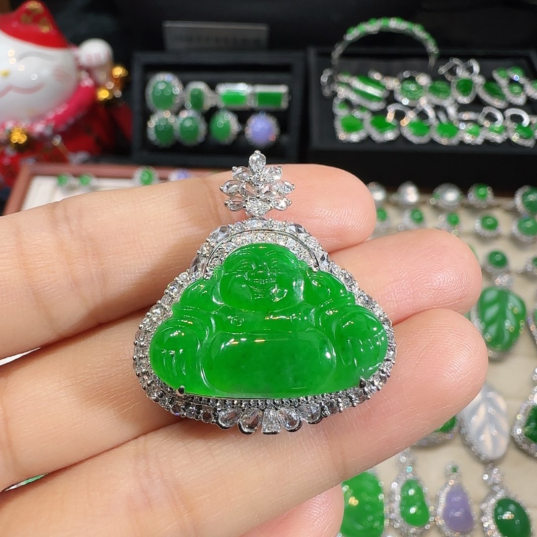 翡翠吊坠(不含链)18K金镶嵌