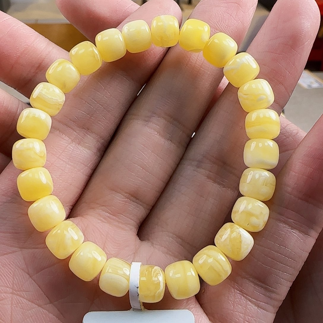 琥珀裸石未镶嵌蜜蜡