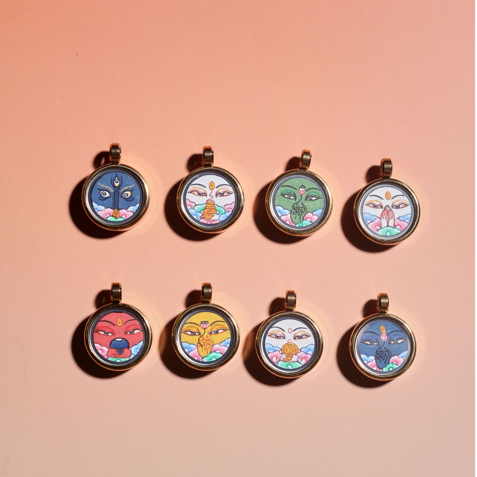 纯手绘唐卡1.5直径圆八大吊坠唐卡吊坠F眼