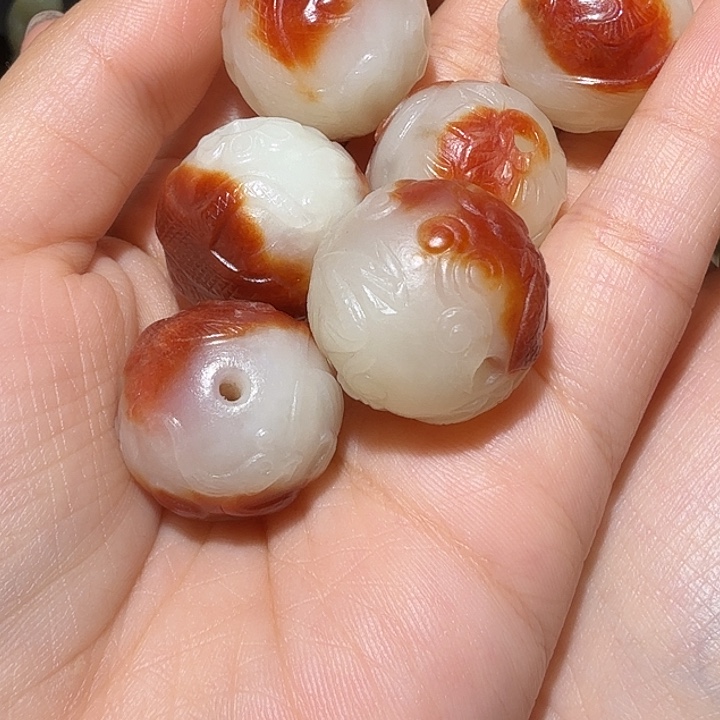 牛***王和田玉（糖玉）未镶嵌挂件