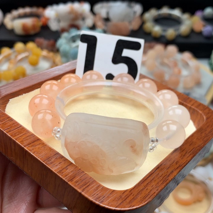 石英质玉手链未镶嵌