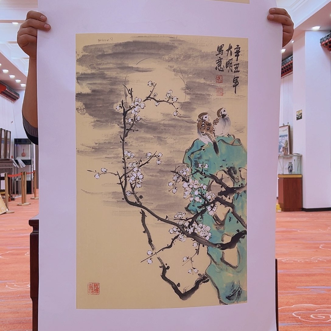国画朱大明原作溯源带证件合影视频
