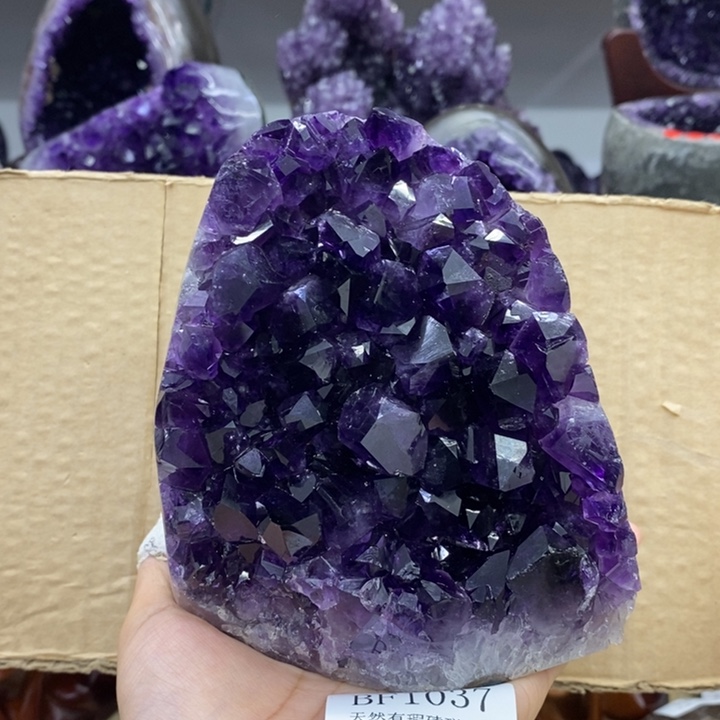未镶嵌大型摆件（非配饰）水晶