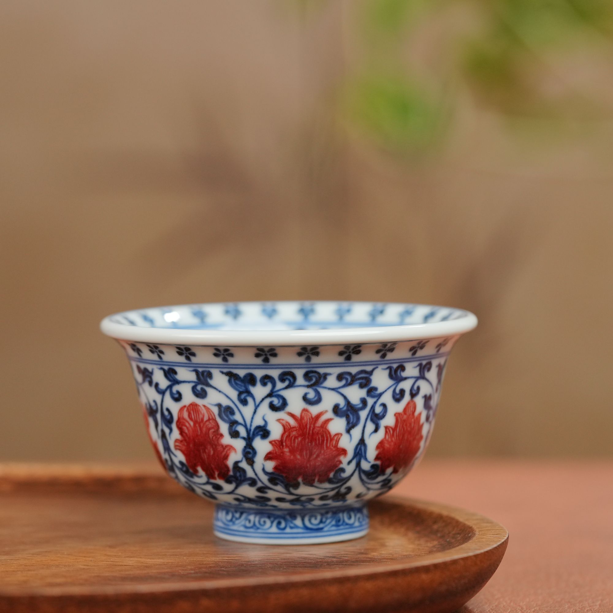 屹朴青花釉里红缠枝莲内外满绘大压手杯YP044纯手工手绘陶瓷