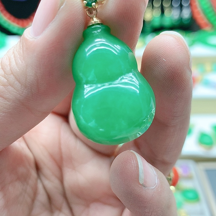 翡翠颈饰14K金镶嵌吊坠