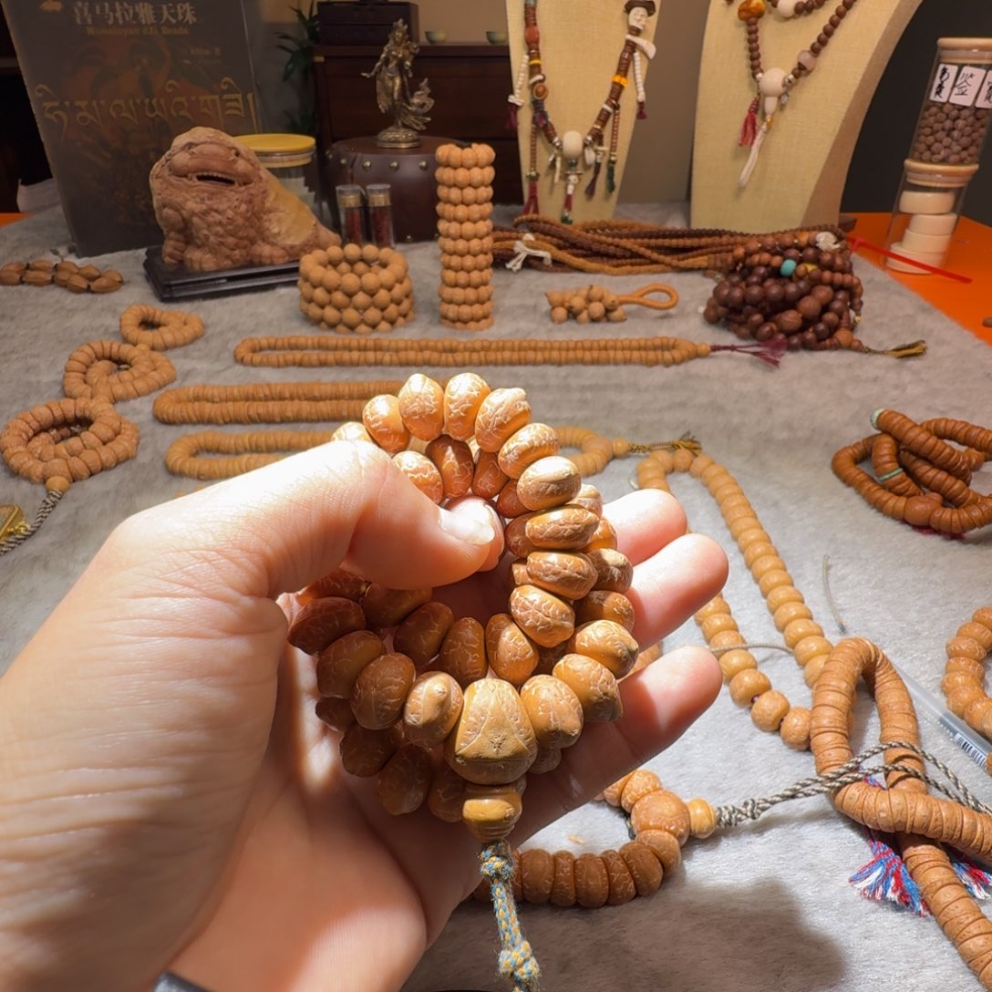 L***.凤眼菩提吊坠54颗实心