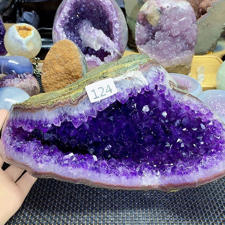 未镶嵌紫晶大型摆件（非配饰）