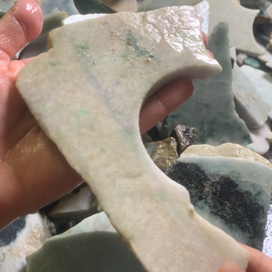 翡翠颈饰未镶嵌缅甸翡翠