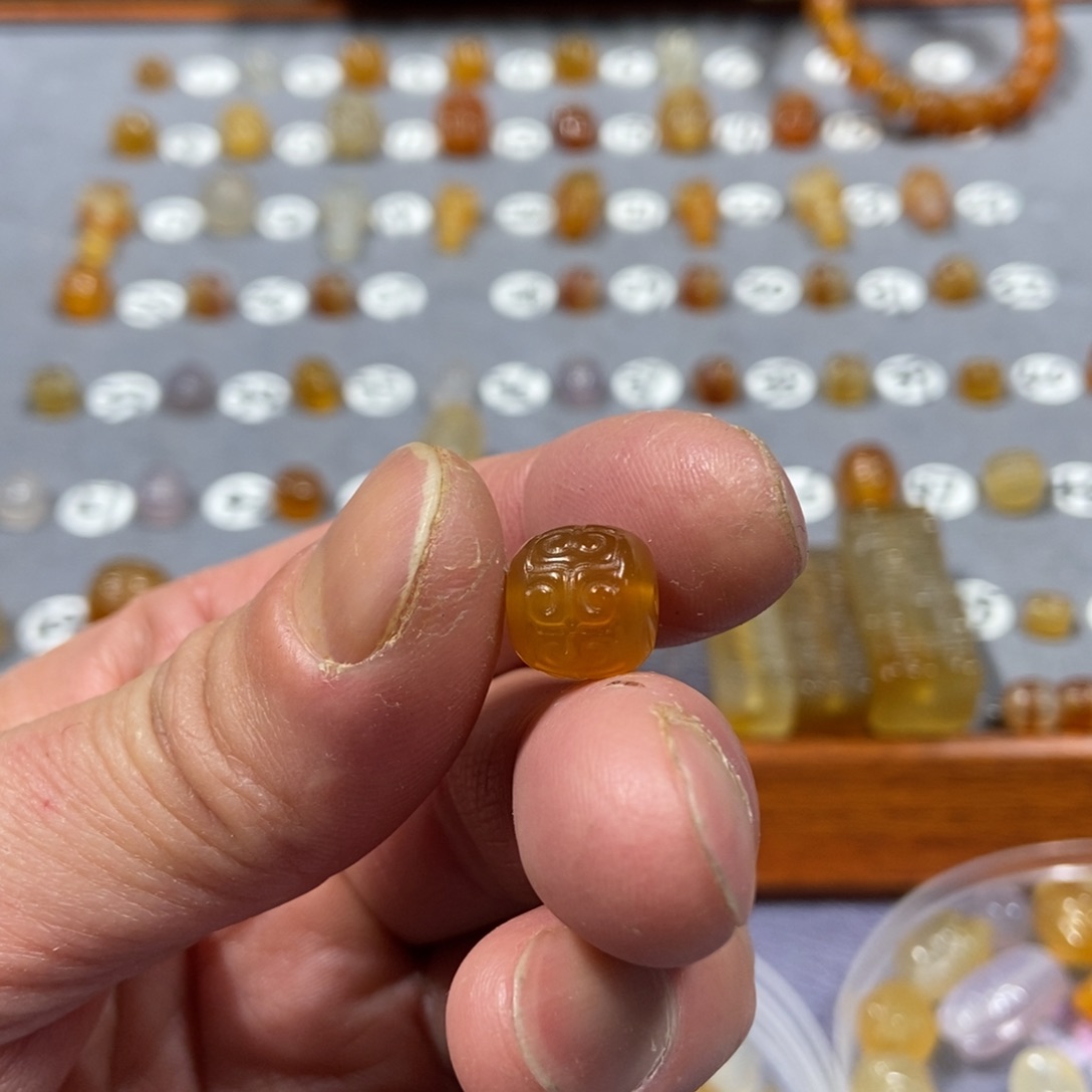 感***你玛瑙/玉髓合金颈饰珠