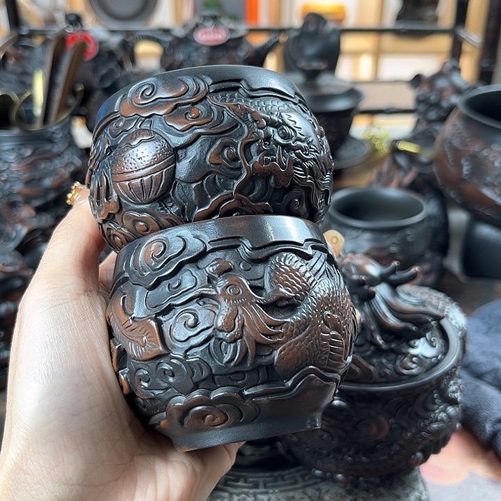 壶越*云南建水紫陶壶