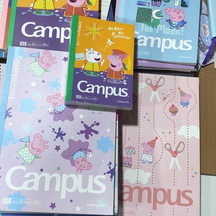 蒋****活国誉佩奇本子第一第二弹各一套共20本