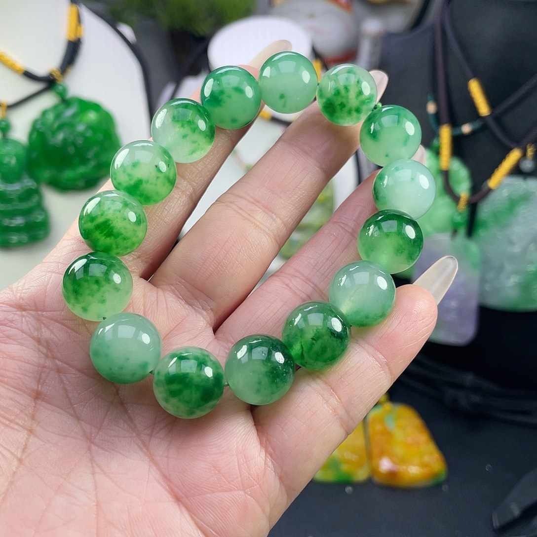 吊坠(赠链)未镶嵌翡翠