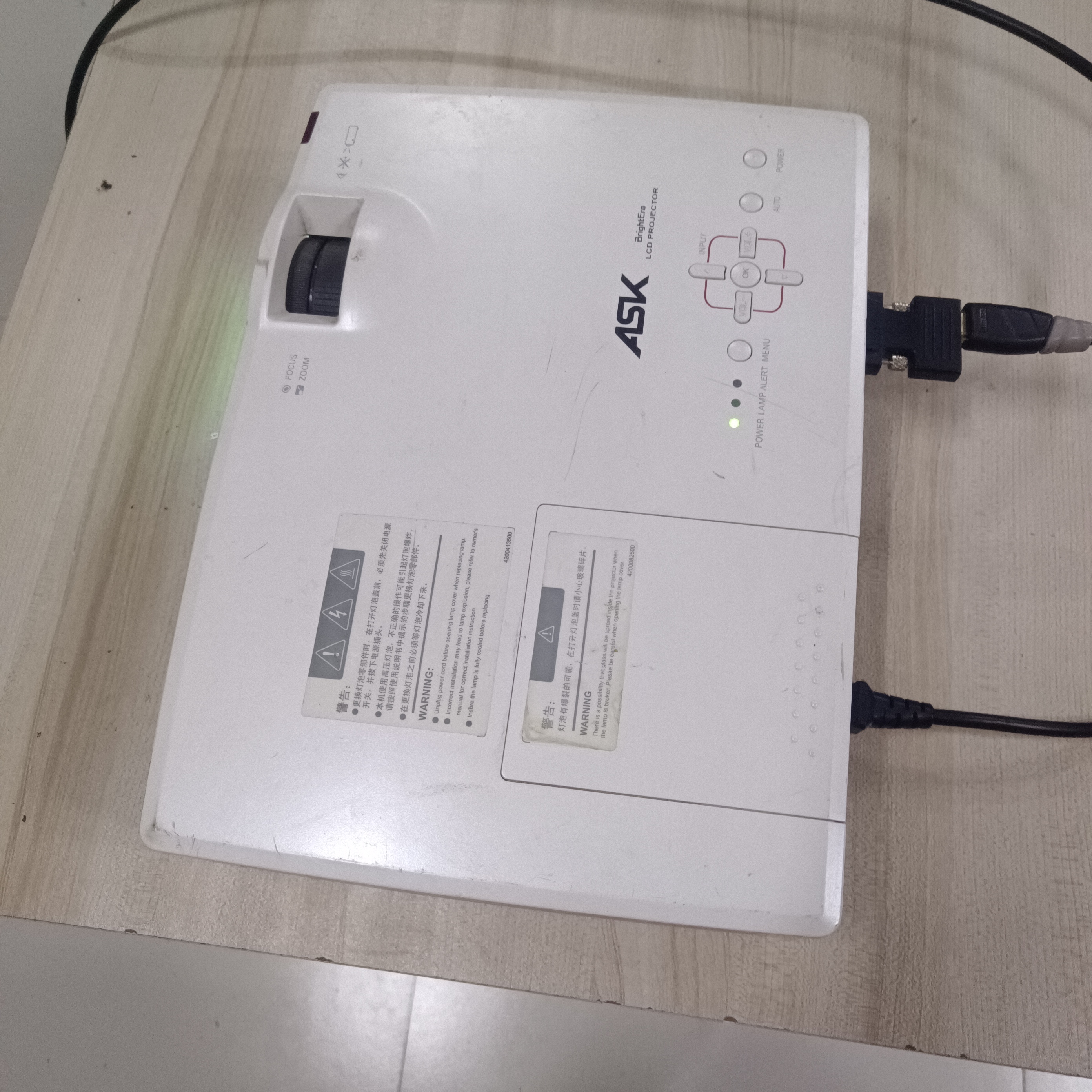 9新  二手ask投影仪运费自理