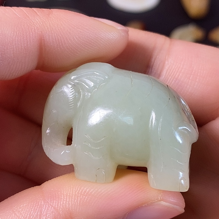 和田玉（糖玉）车挂未镶嵌