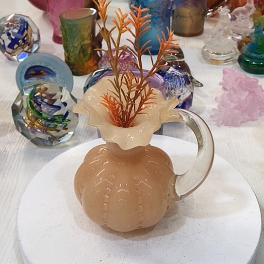 琉璃花瓶高13厘米口径2厘米