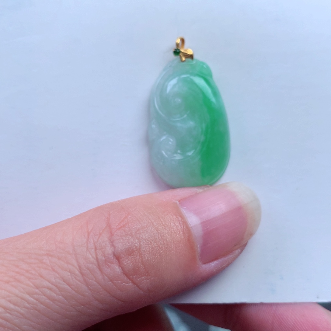 翡翠吊坠(不含链)18K金镶嵌