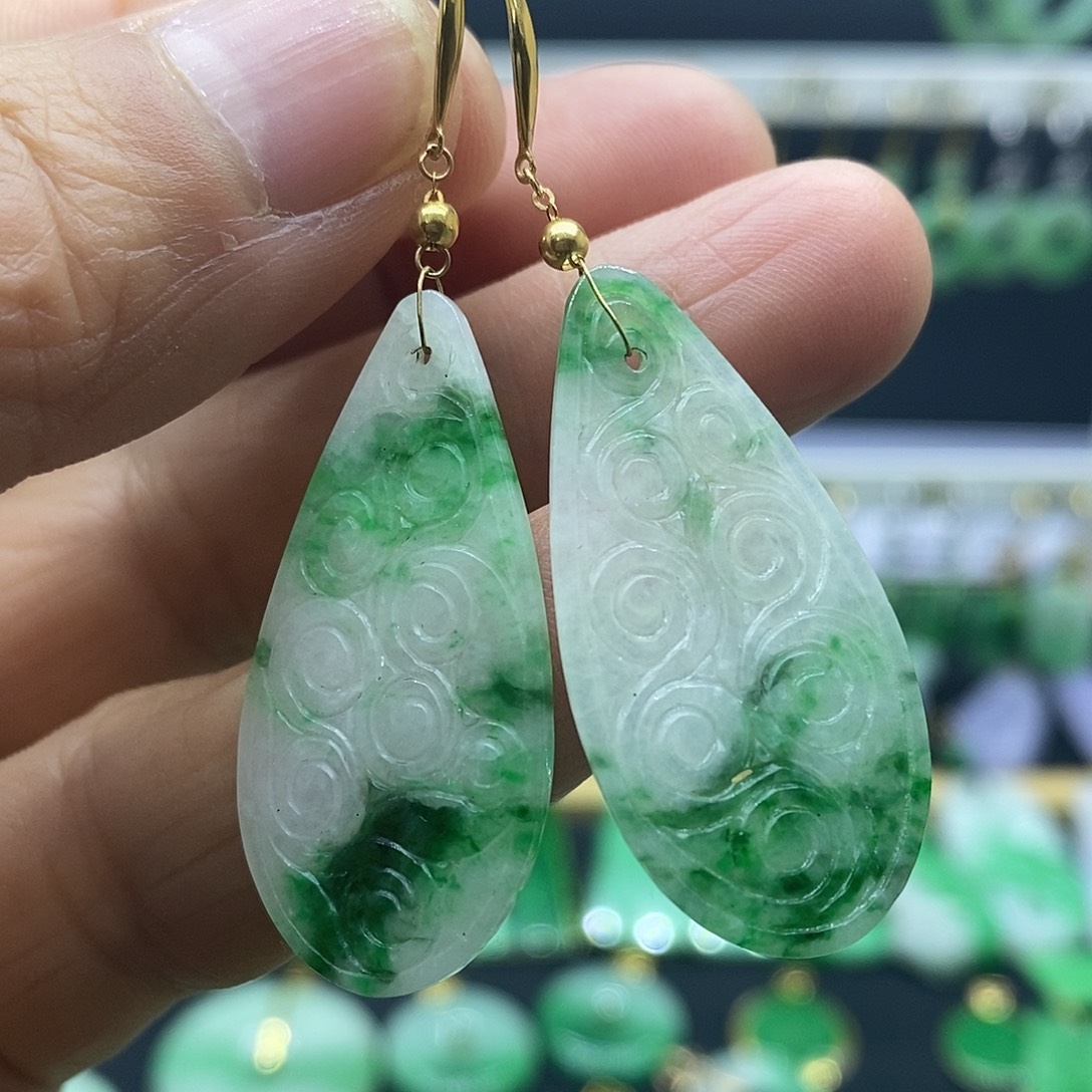 翡翠18K金镶嵌耳饰耳饰