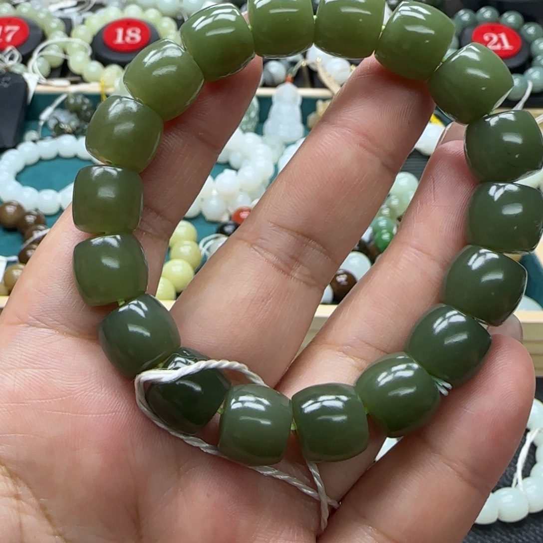 和田玉未镶嵌手链12