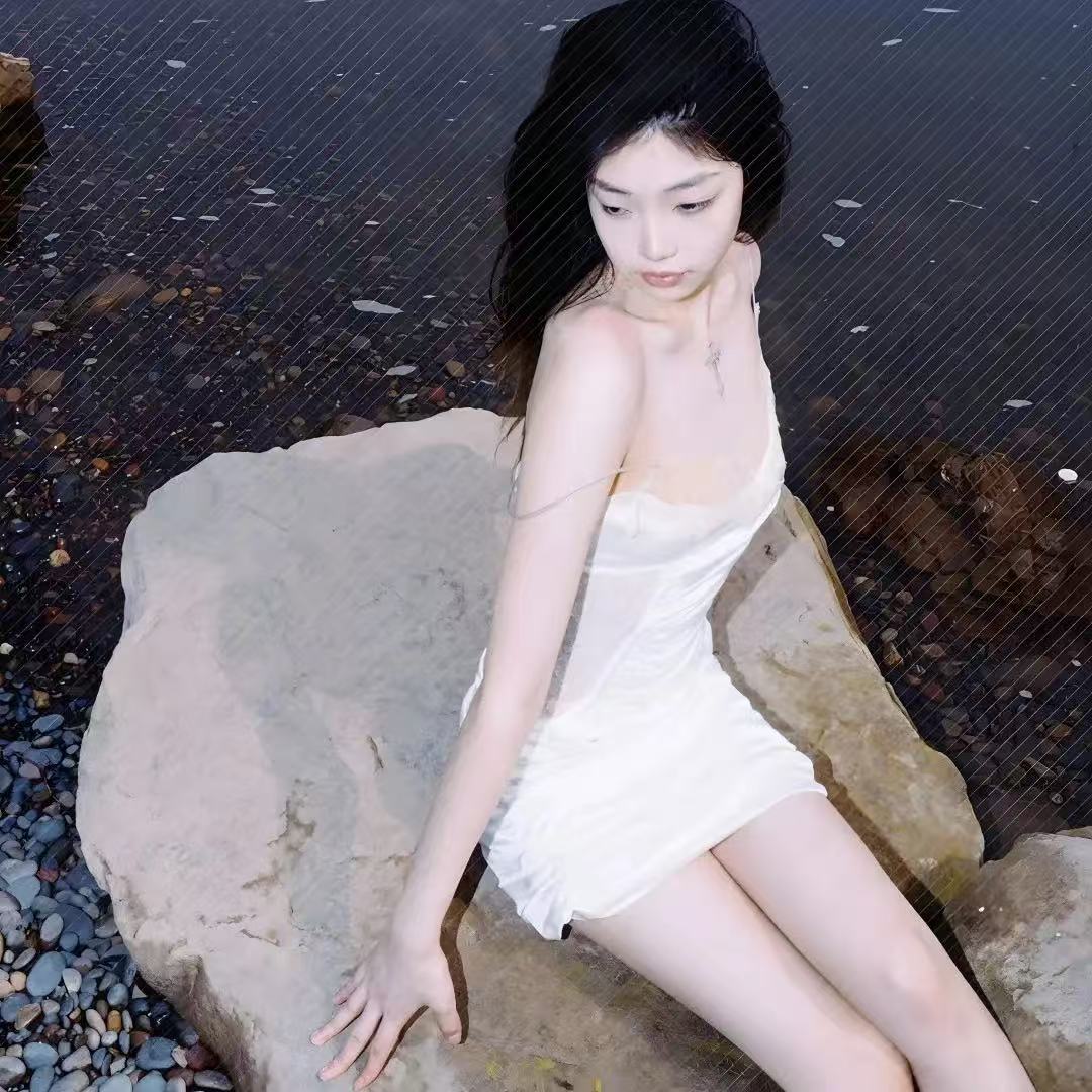 【拍1发699带视频合集】2025年新版美女摄影写真合集作品可投影打印