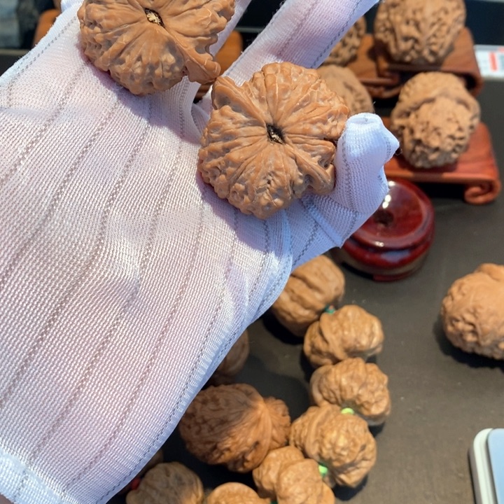 桃核吊坠S*439➕尺寸血麒麟