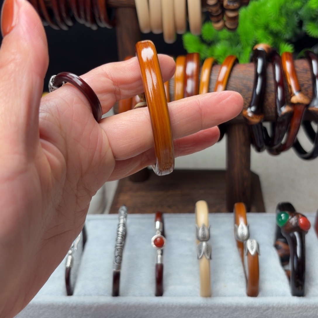 ****运木质非金属金刚藤手镯