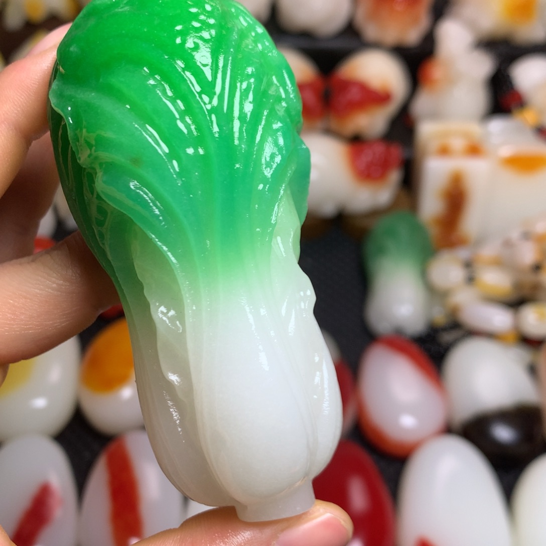 新疆戈壁石五彩石