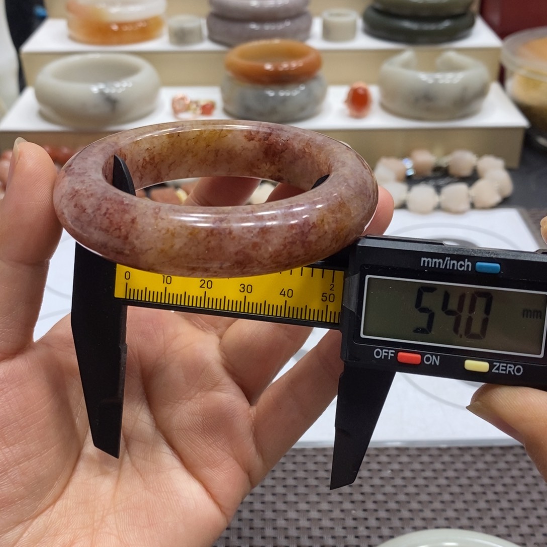 石英质玉未镶嵌手镯