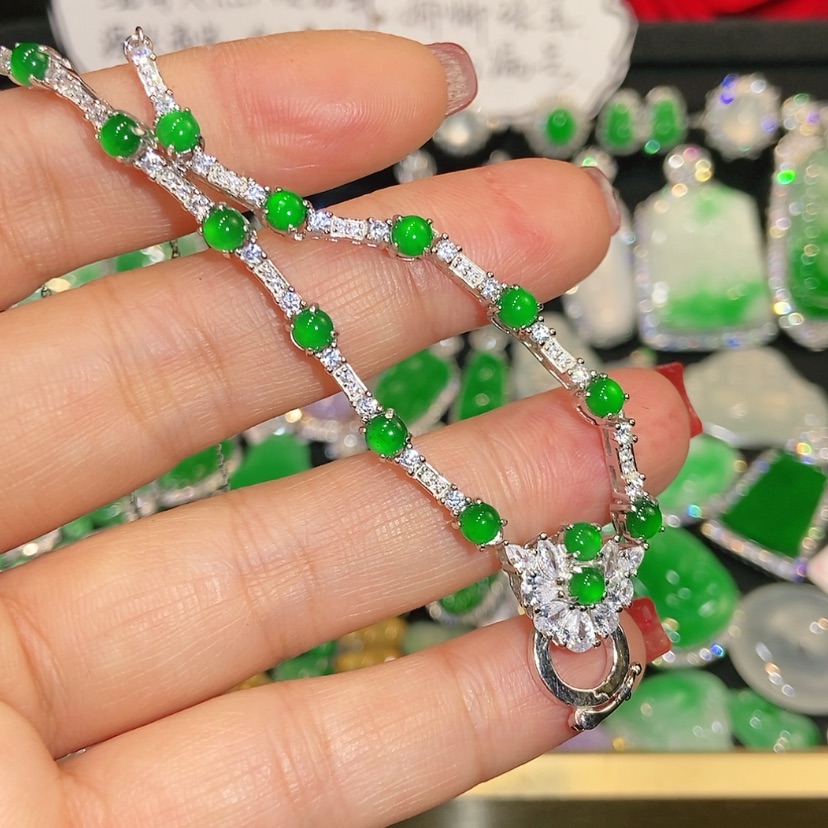 【闪购商品】颈饰未镶嵌翡翠天然翡翠