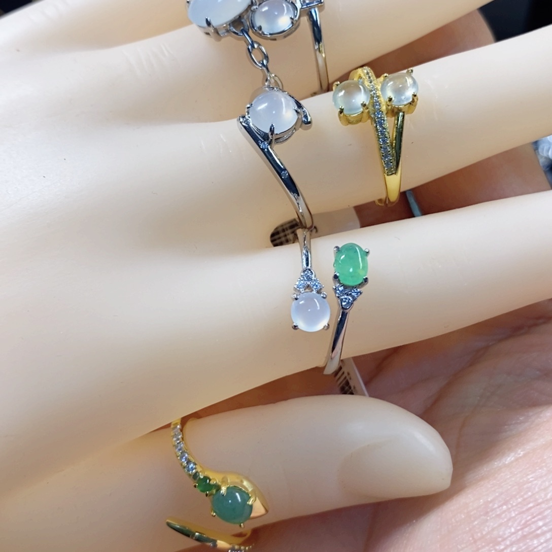 翡翠戒指银S925镶嵌缅甸翡翠A货戒指多样性发一个