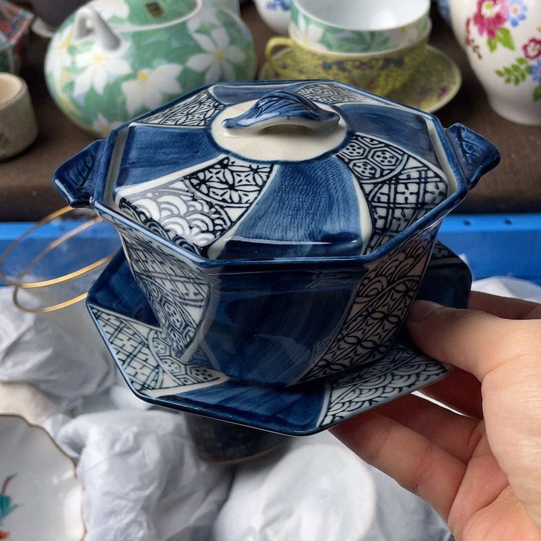 瓷片我的心都碎了一地